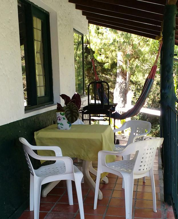 Las Cabanas Castillos Del Lago Villa Guatape Exterior photo